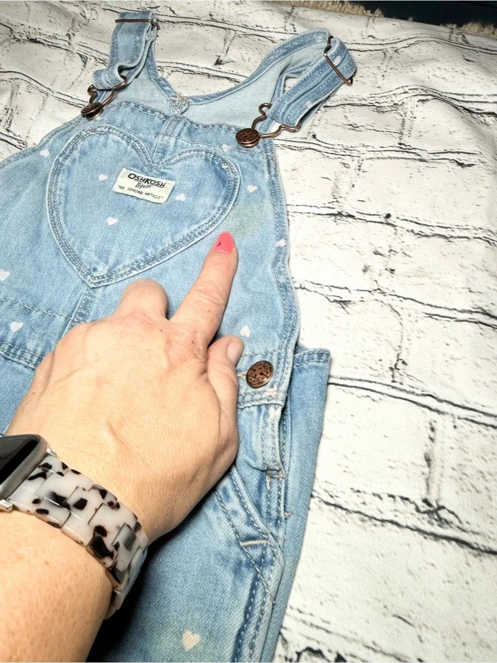 Oshkosh overalls. Size 5T